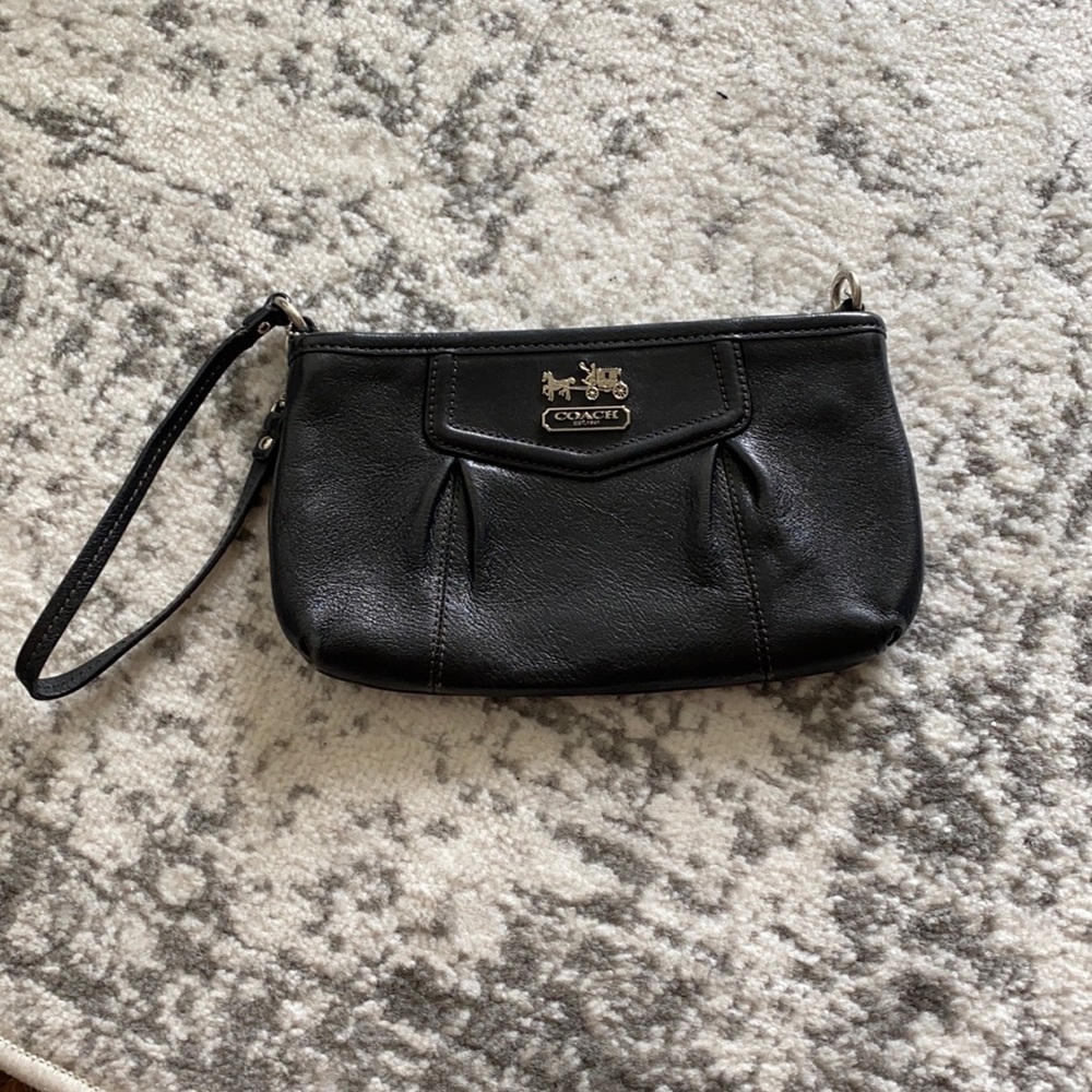 Black coach clutch